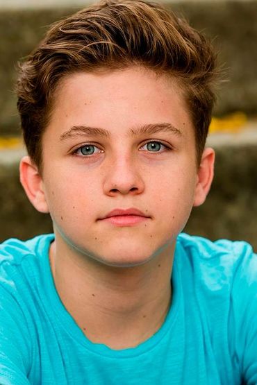 Камерон Колфилд