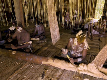 Уникальные скульптуры, искусство Асматов. Западное Папуа Уникальные скульптуры, искусство Асматов. Западное Папуа