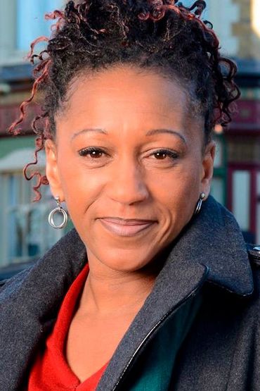 Клер Перкинс