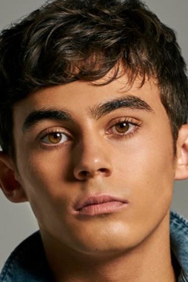 Тайлер Альварес