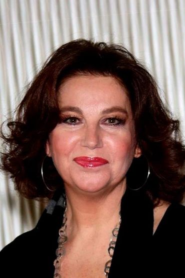 Стефания Сандрелли