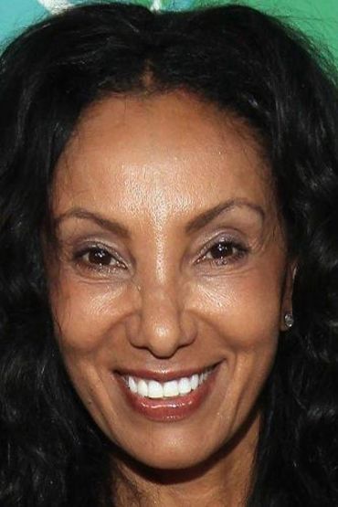 Даунтаун Браун Джули