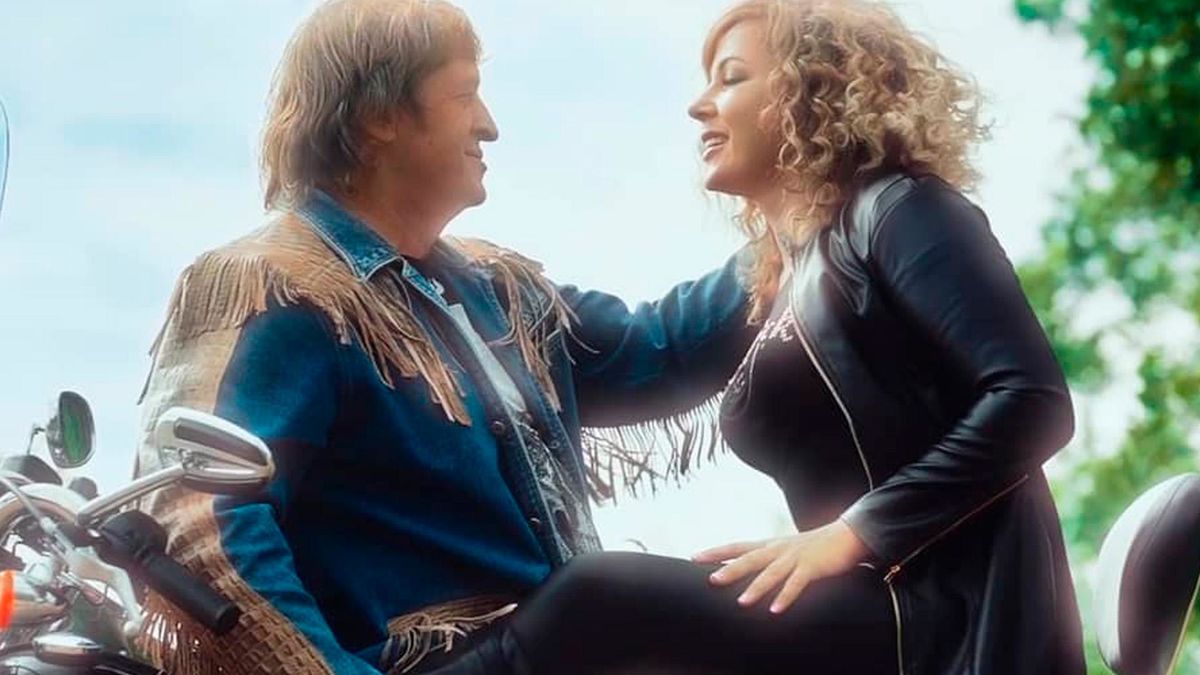 Птичка моя на проводе (feat. Ольга Селезнева) - Рождество