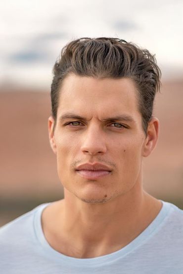 Бенжамин Икуль