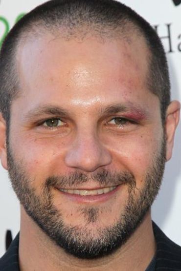 Джастин Кэнью