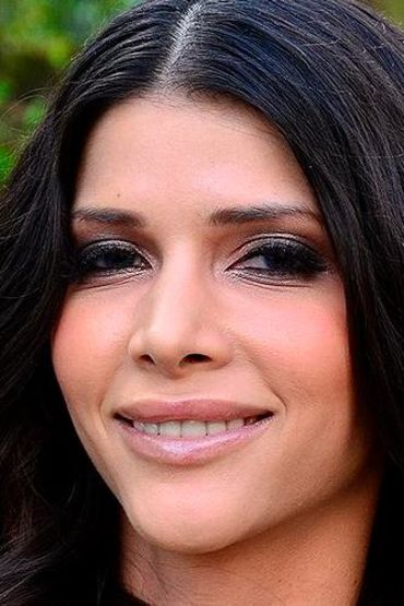 Микаэла Шефер