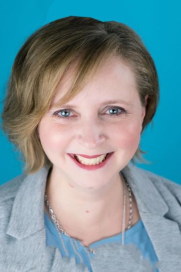 Дениз Оливер