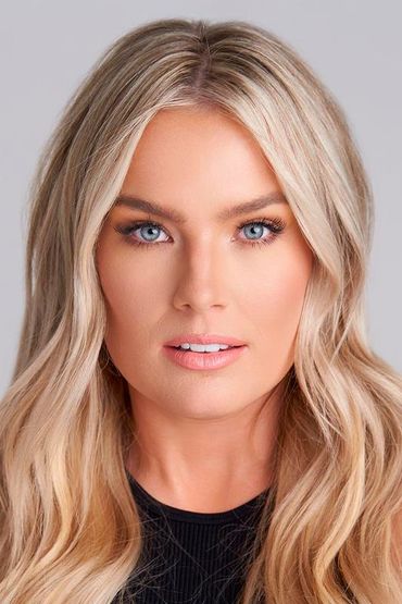 Элли Хеткот Саттон