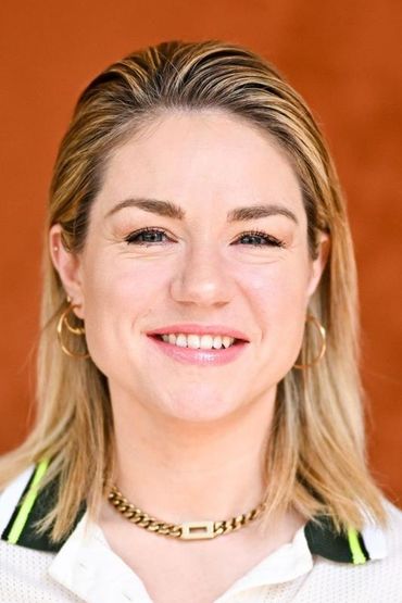 Эмили Декенн