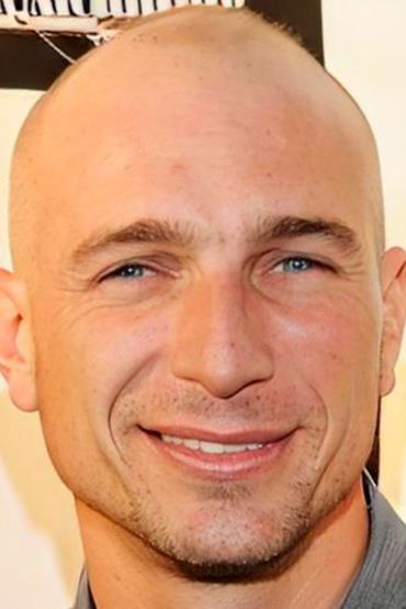 Дэнни Бедэй