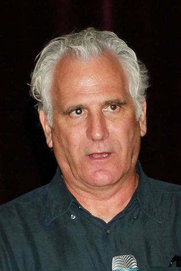 Марк А.Льюис