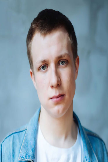Денис Парамонов