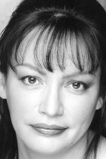 Памела Мэтьюз