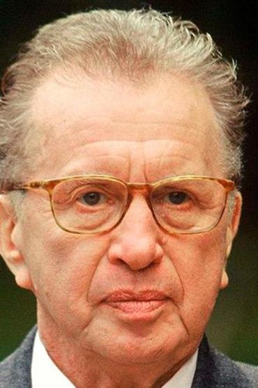 Френсис Лакс