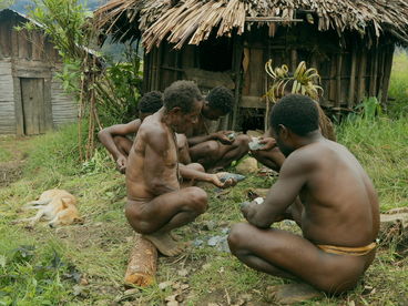 Последние каменотёсы мира. Западное Папуа Последние каменотёсы мира. Западное Папуа