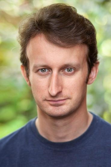 Джонатан Карли