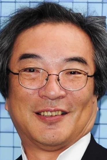 Деннис Акаяма