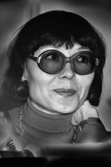 Динара Асанова
