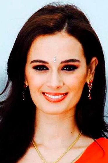 Эвелин Шарма