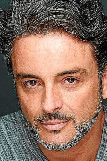 Бернард Буллен