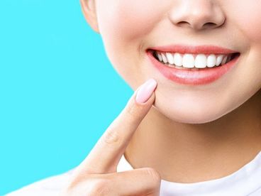 White Secrets эксперт в уходе за полостью рта
