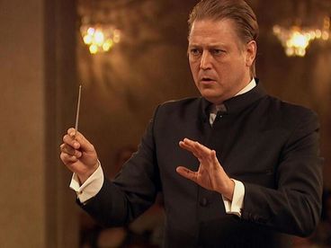 Национальный симфонический оркестр Татарстана и Александр Сладковский: Национальный симфонический оркестр Татарстана и Александр Сладковский: