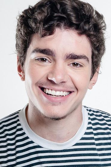Эллиот Флетчер