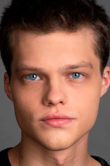 Даниил Харин